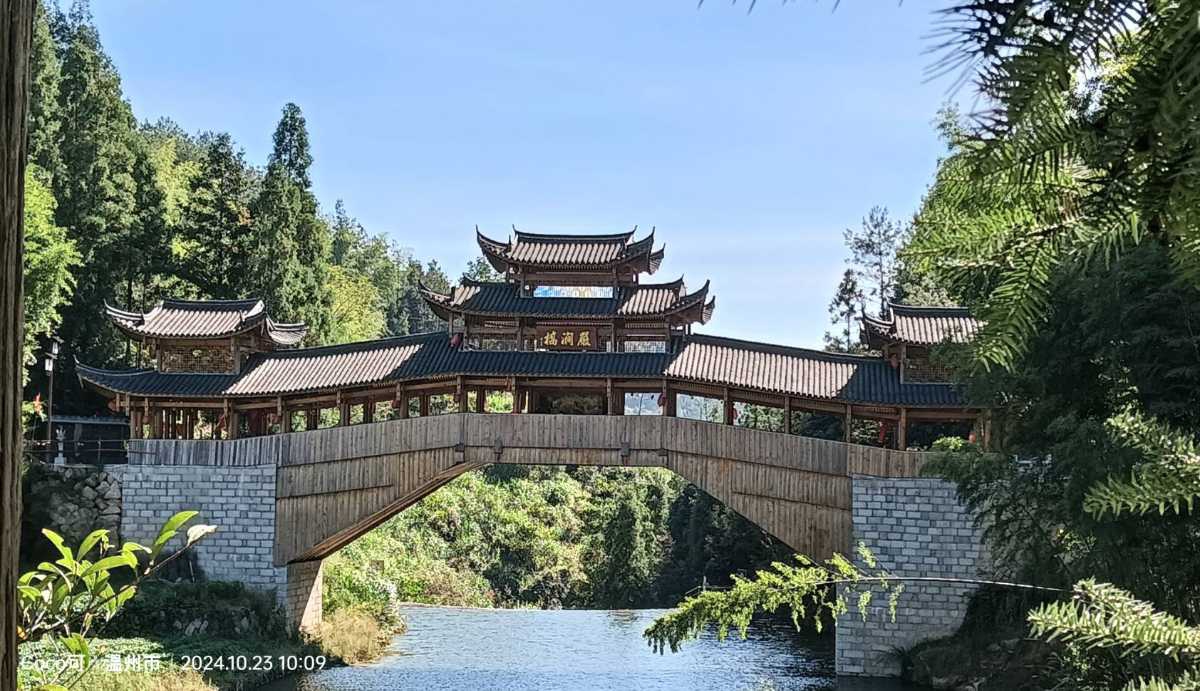 探索浙江泰順廊橋嚴澗橋與臺灣集集武昌宮的歷史